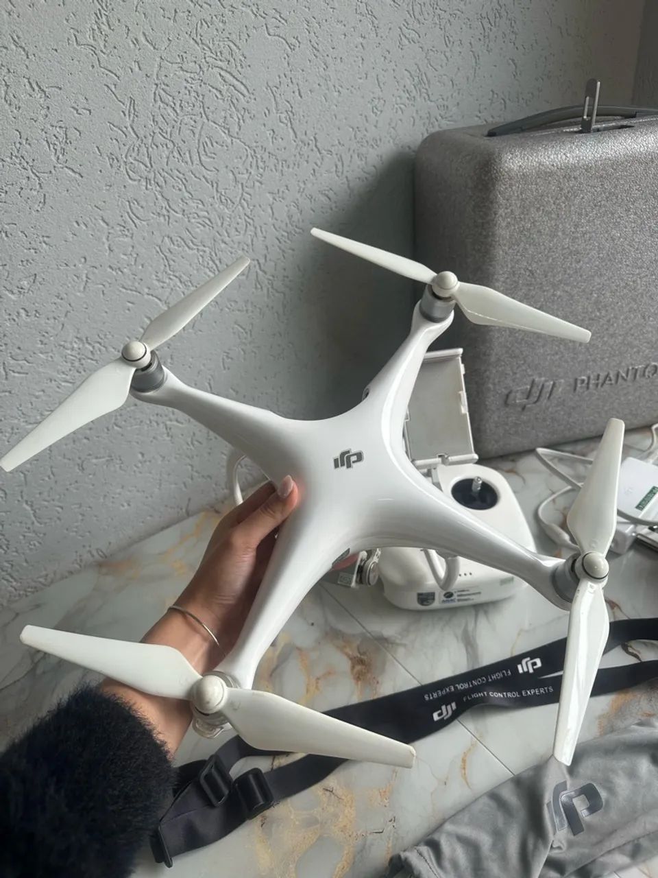 Drone DJI Phantom 4 - Foto 2