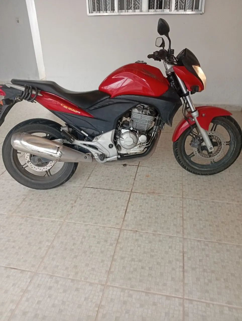 Cb 300 2013