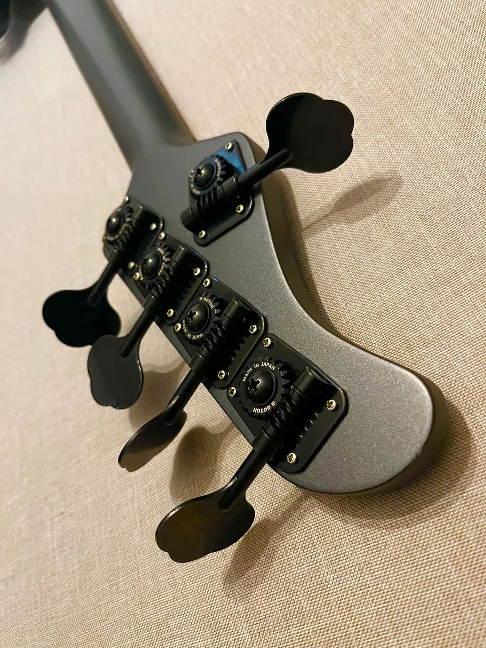 Contra baixo Mayones Luthier  - Foto 5