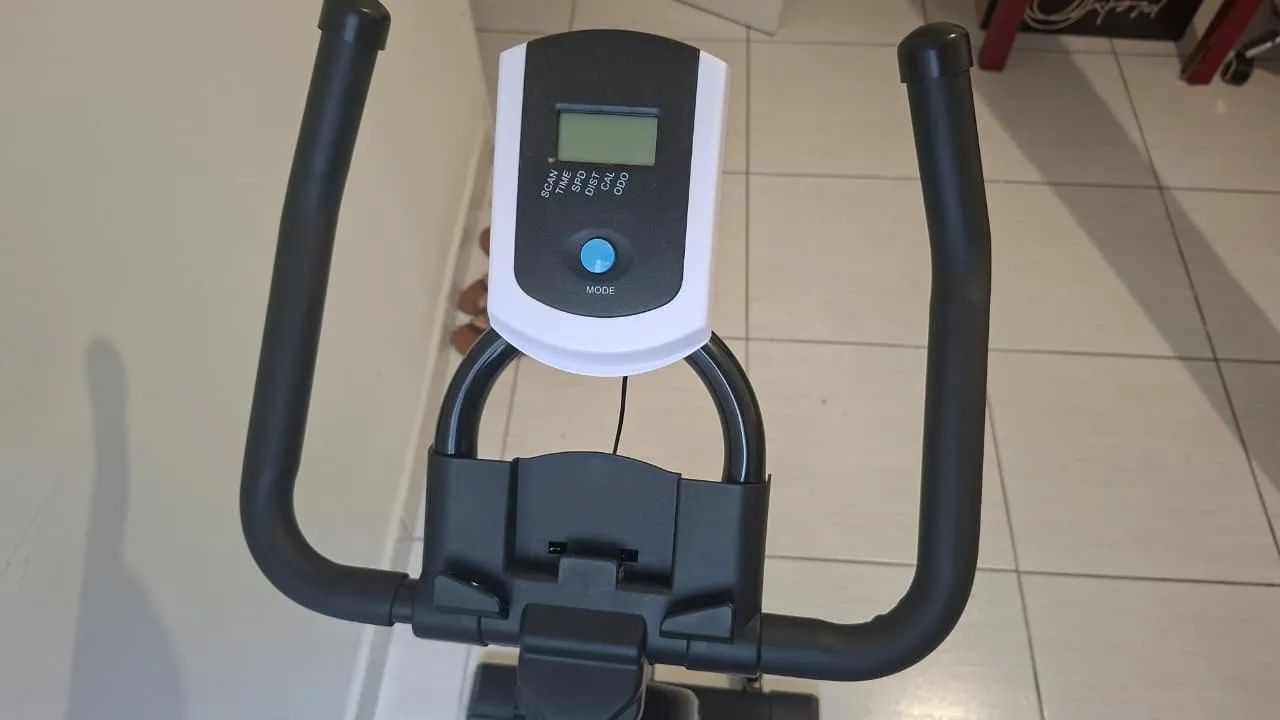 Bicicleta Ergométrica Spinning - Foto 3