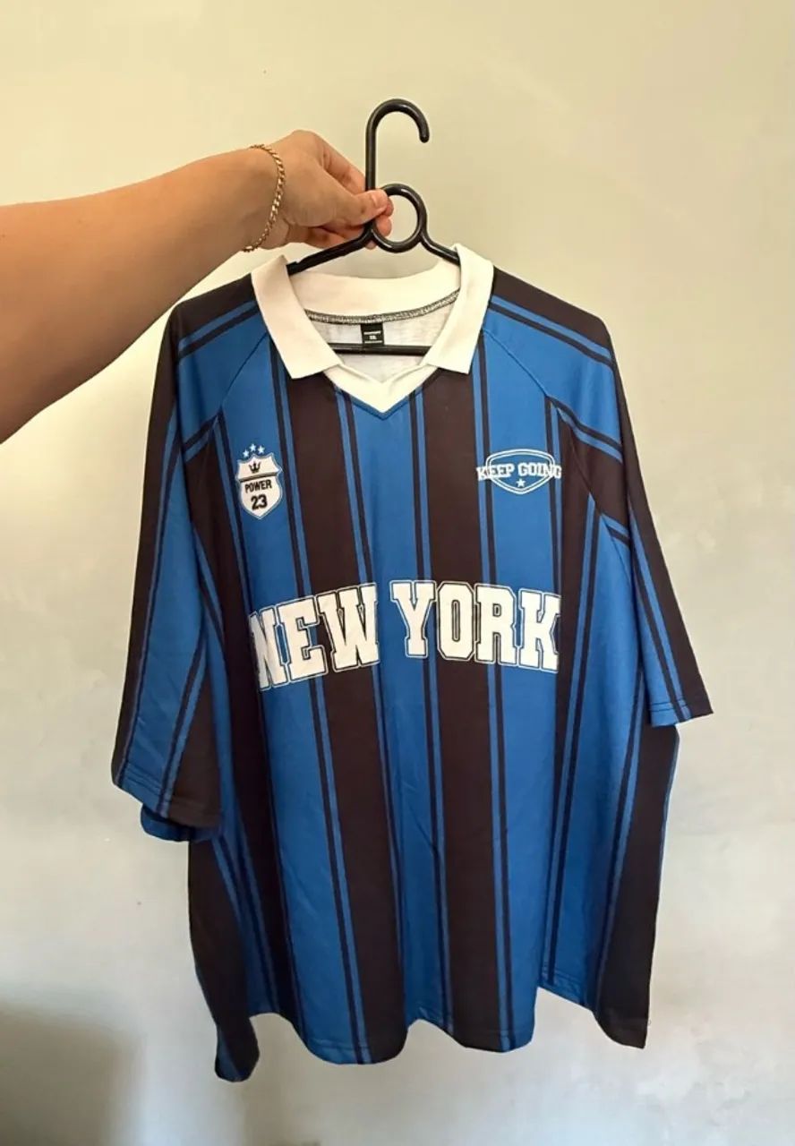 camiseta manfinity new york oversized