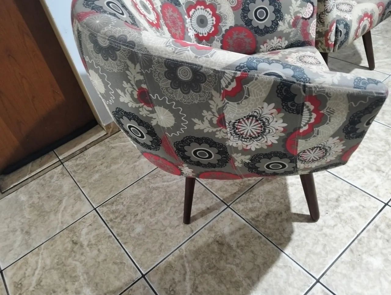Vendo essas poltronas bem confortável para um bom descanso  - Foto 2
