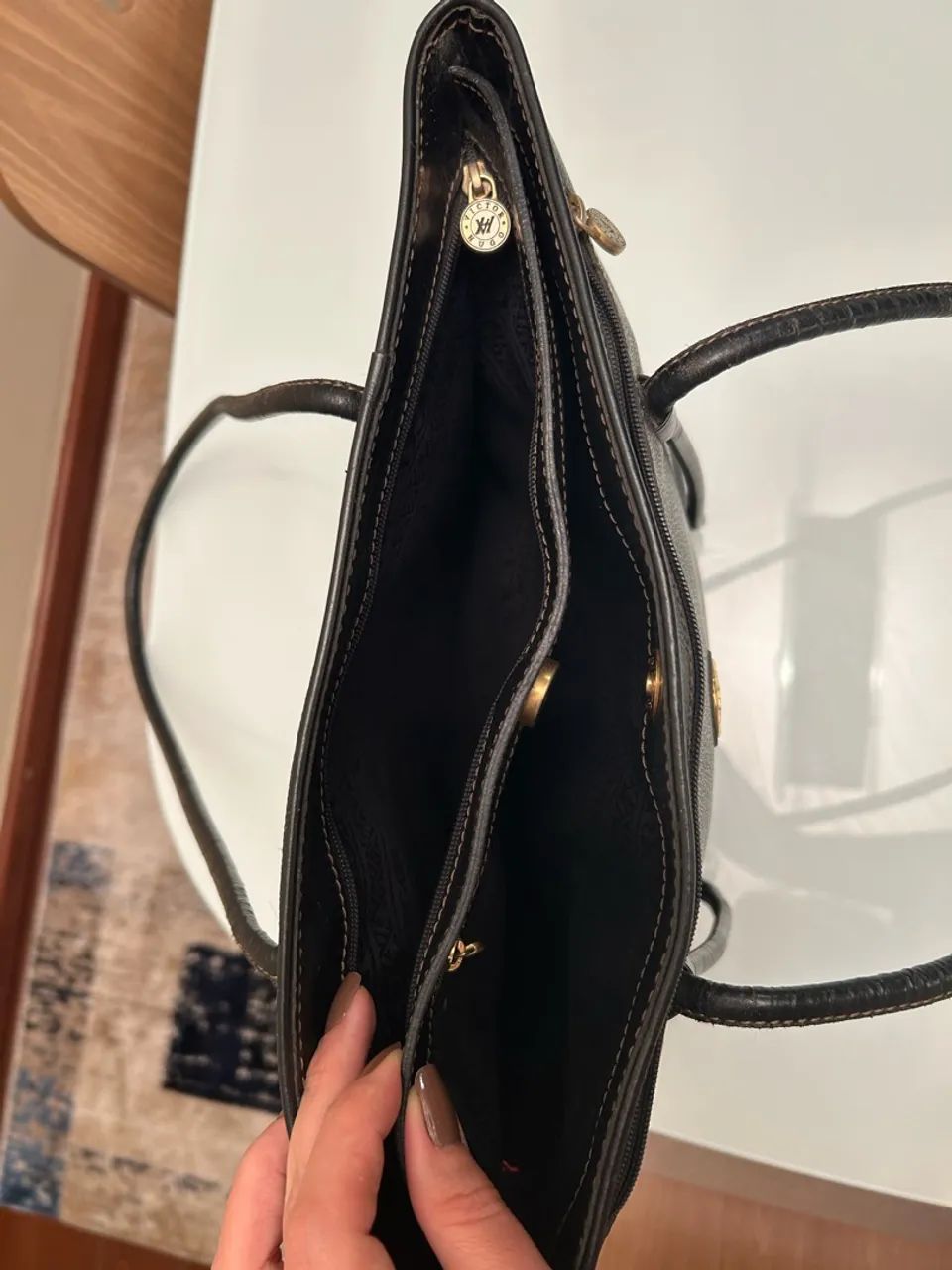 Bolsa preta Victor Hugo  - Foto 4