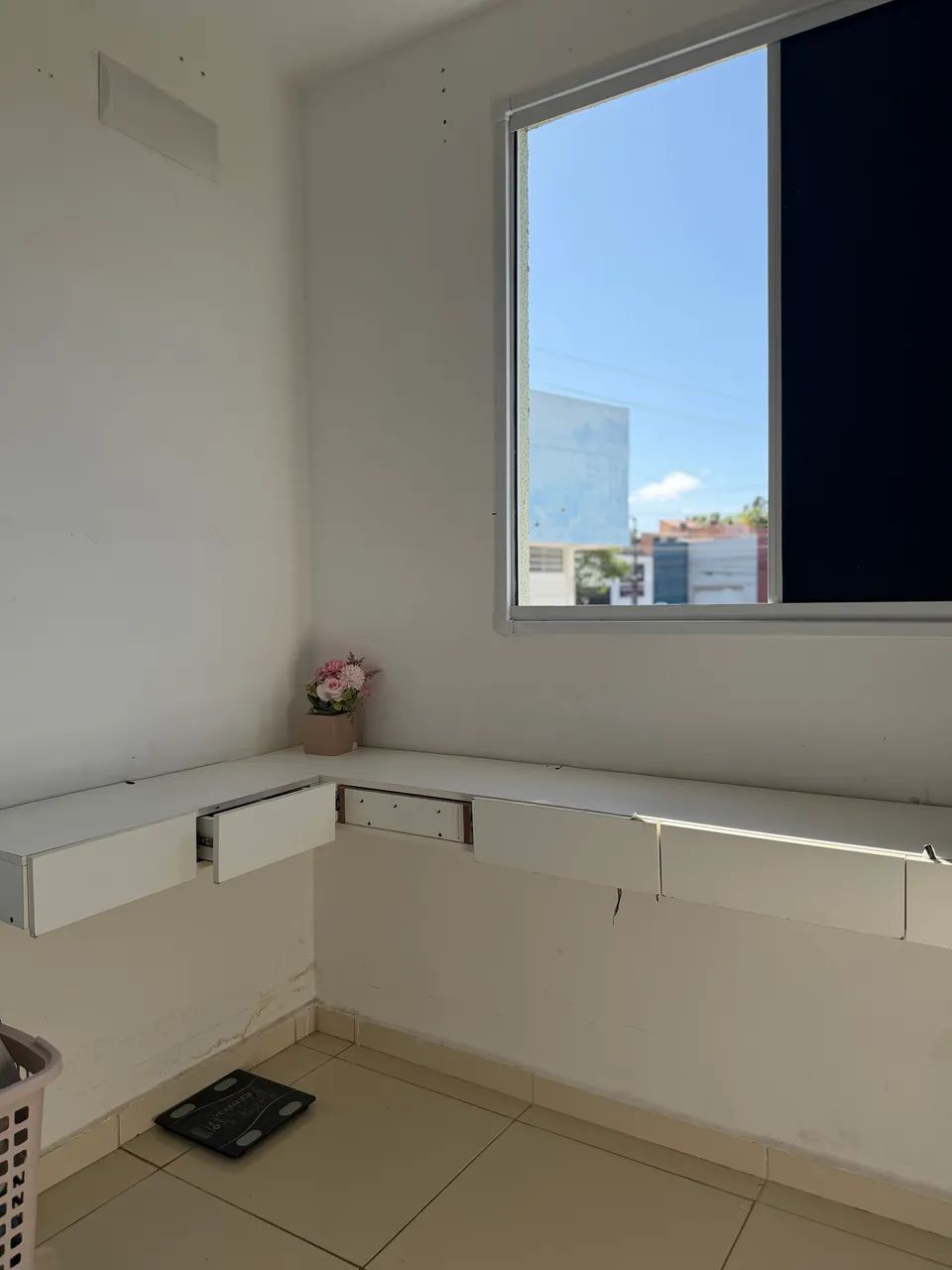Penteadeira branca pra reforma, ela é PDF    - Foto 5