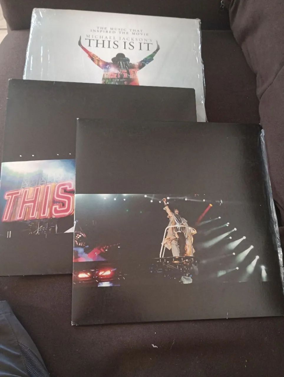 Michael　Jackson DVDコレクターズボックス Michael Jackson. Maleta com 32 DVDs e um CD. - DVD, Blu-Ray e