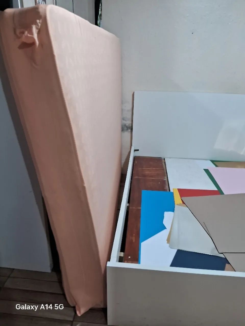 Vendo cama de mdf king - Foto 2