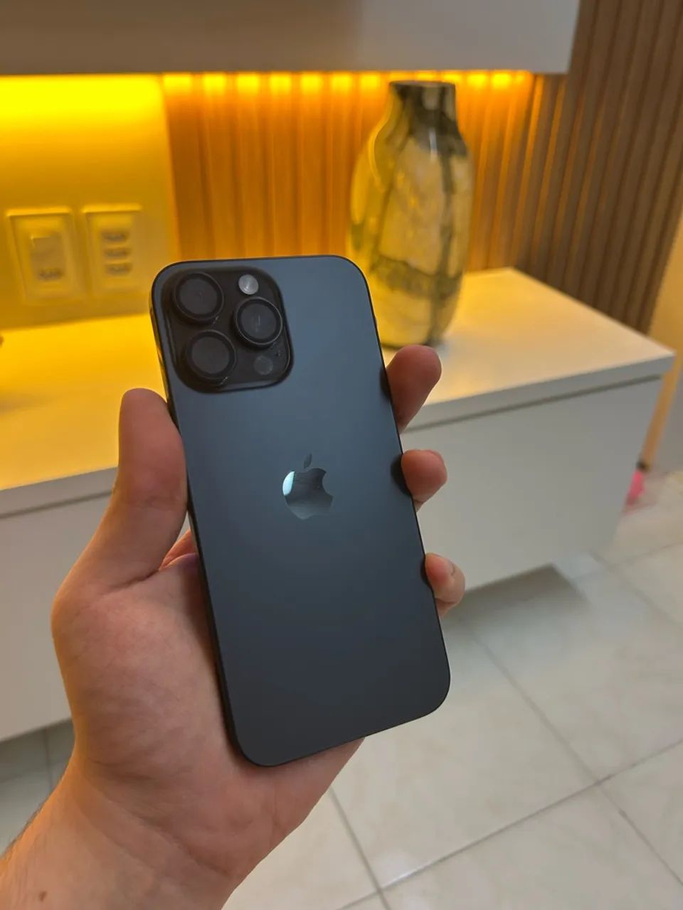 iPhone 16 pro Max (256GB)  com garantia Apple  - Foto 2