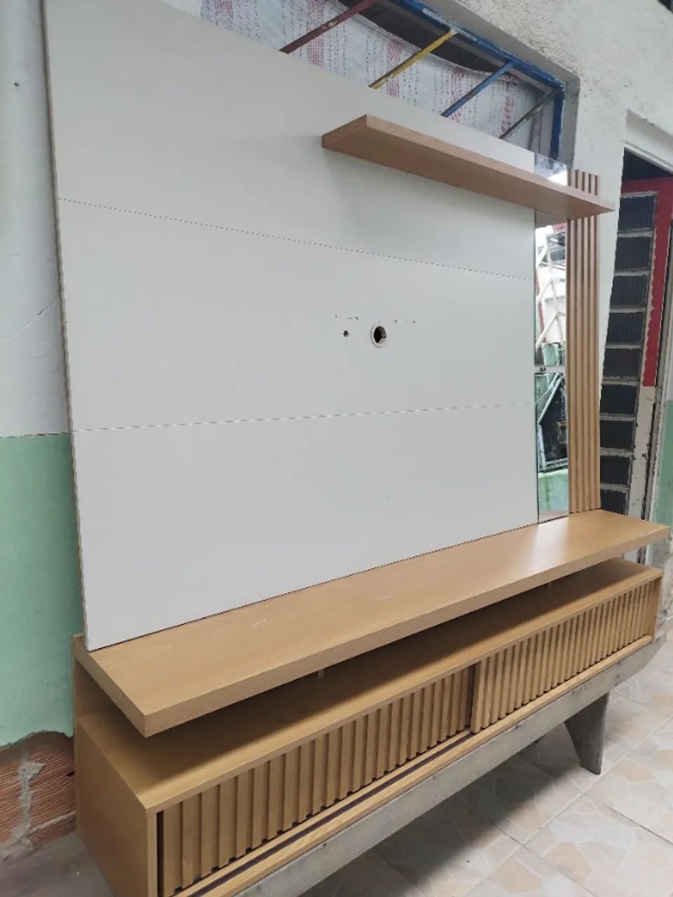 Rack-Painel para TV Até 60 Polegadas Sergipe 2 Portas com Espelho e Ripado Nature/Off Whit - Foto 4