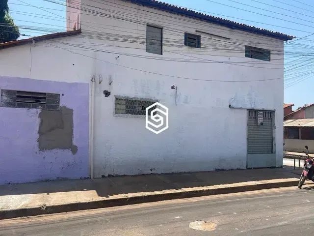 PONTO COMERCIAL MEDINDO 24X30 COM SALAS E BANHEIROS - Foto 2