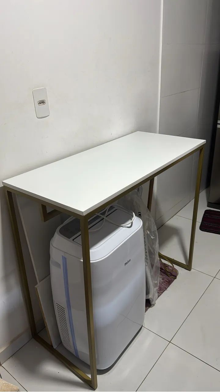 Vendo mesa de mdf com metalon - Foto 2