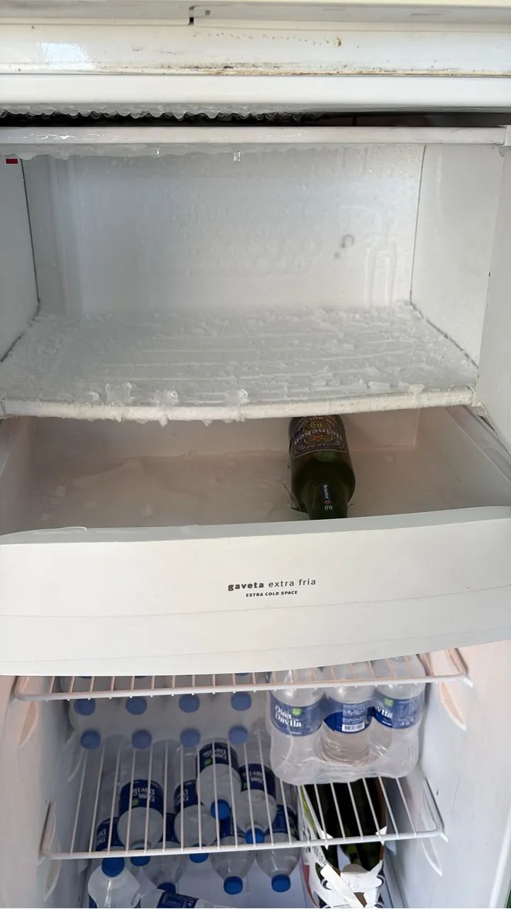 Geladeira Eletrolux RF31 em bom estado - Foto 4