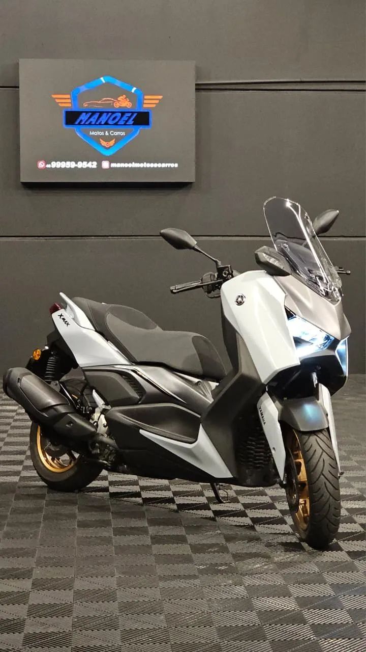 XMAX 300 CONNECTED  - Foto 2