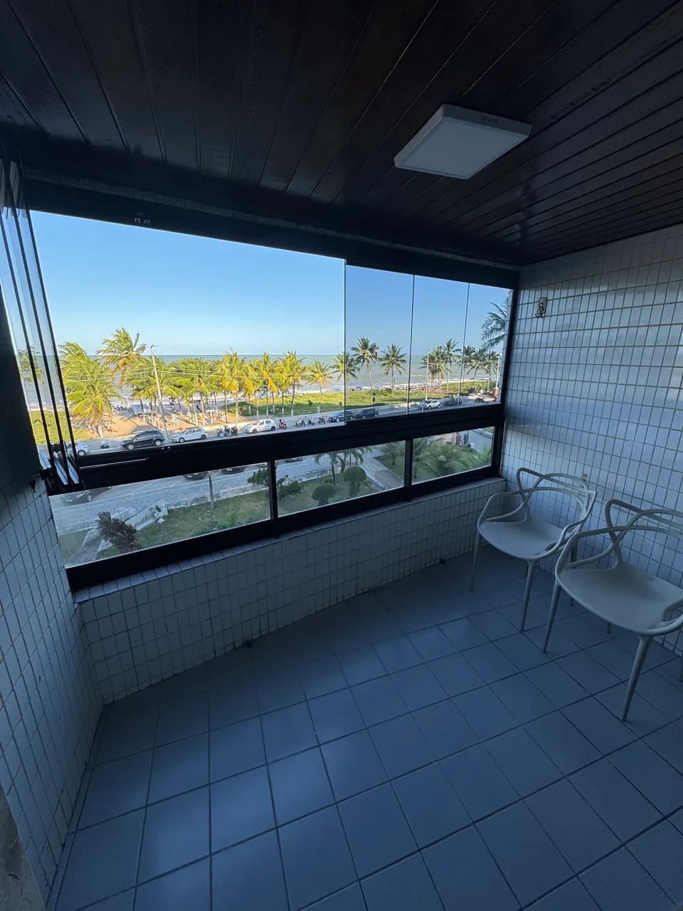 ALUGO APARTAMENTO MOBILIADO NA BEIRA-MAR DE INTERMARES  - Foto 2