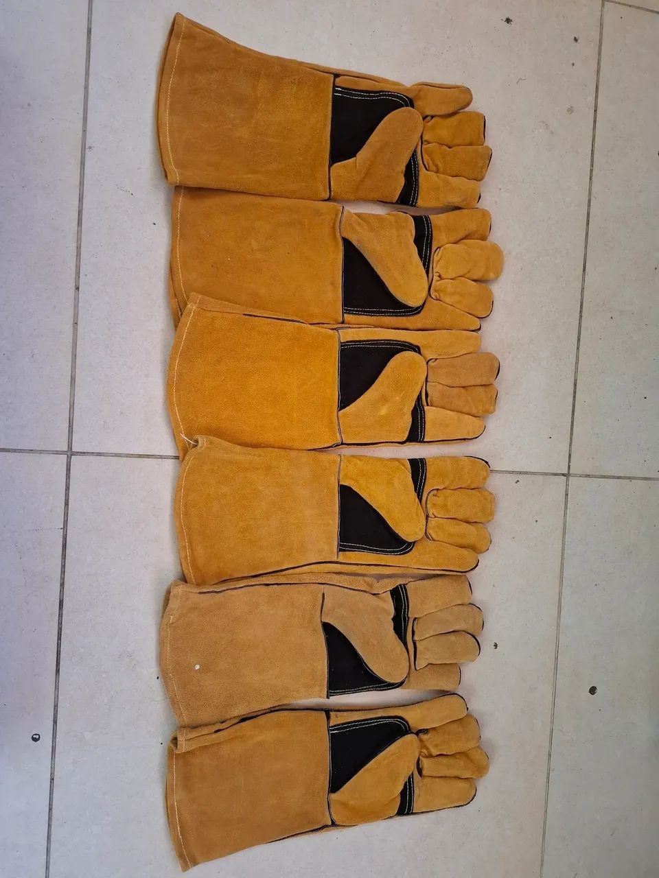 Luvas Guyard amarelo com preto - Foto 5
