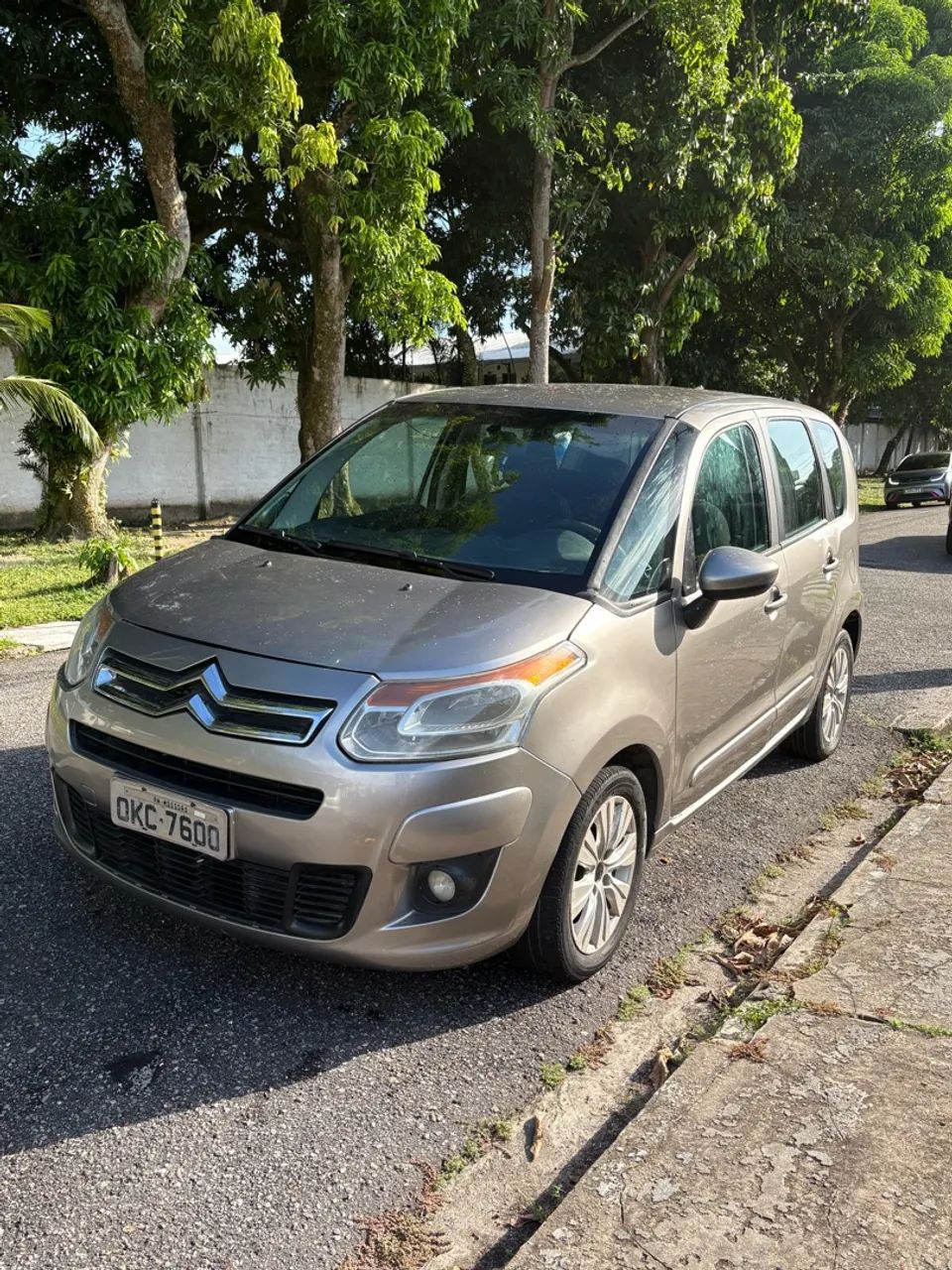 Citroën C3 C3 Picasso GLX 1.6 Flex 16V 5p Aut. 2012