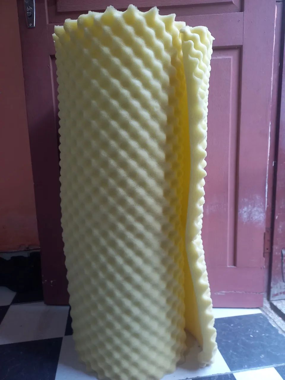 Colchão de ovo solteiro amarelo. - Foto 2