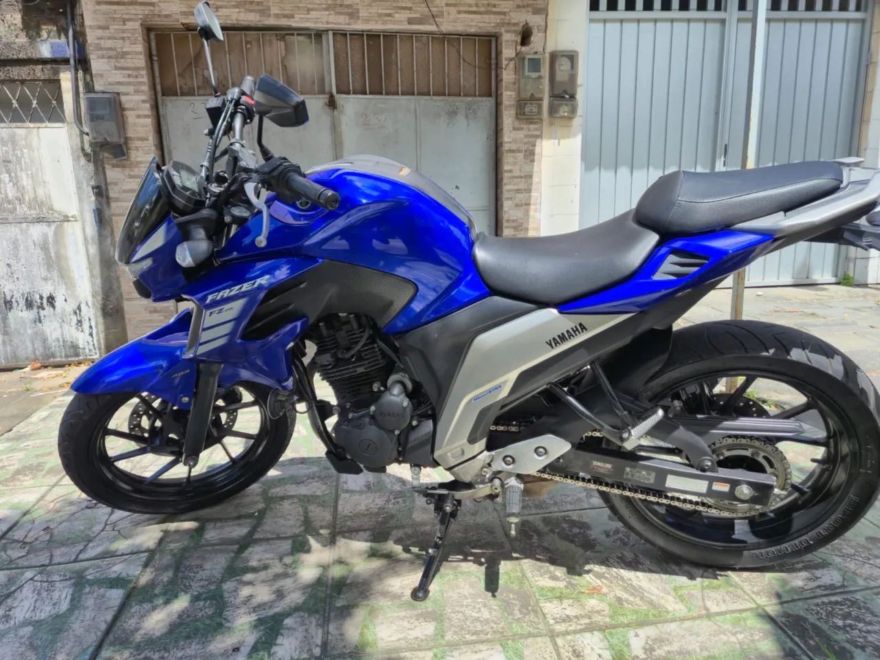 Fazer 250 pouco rodada