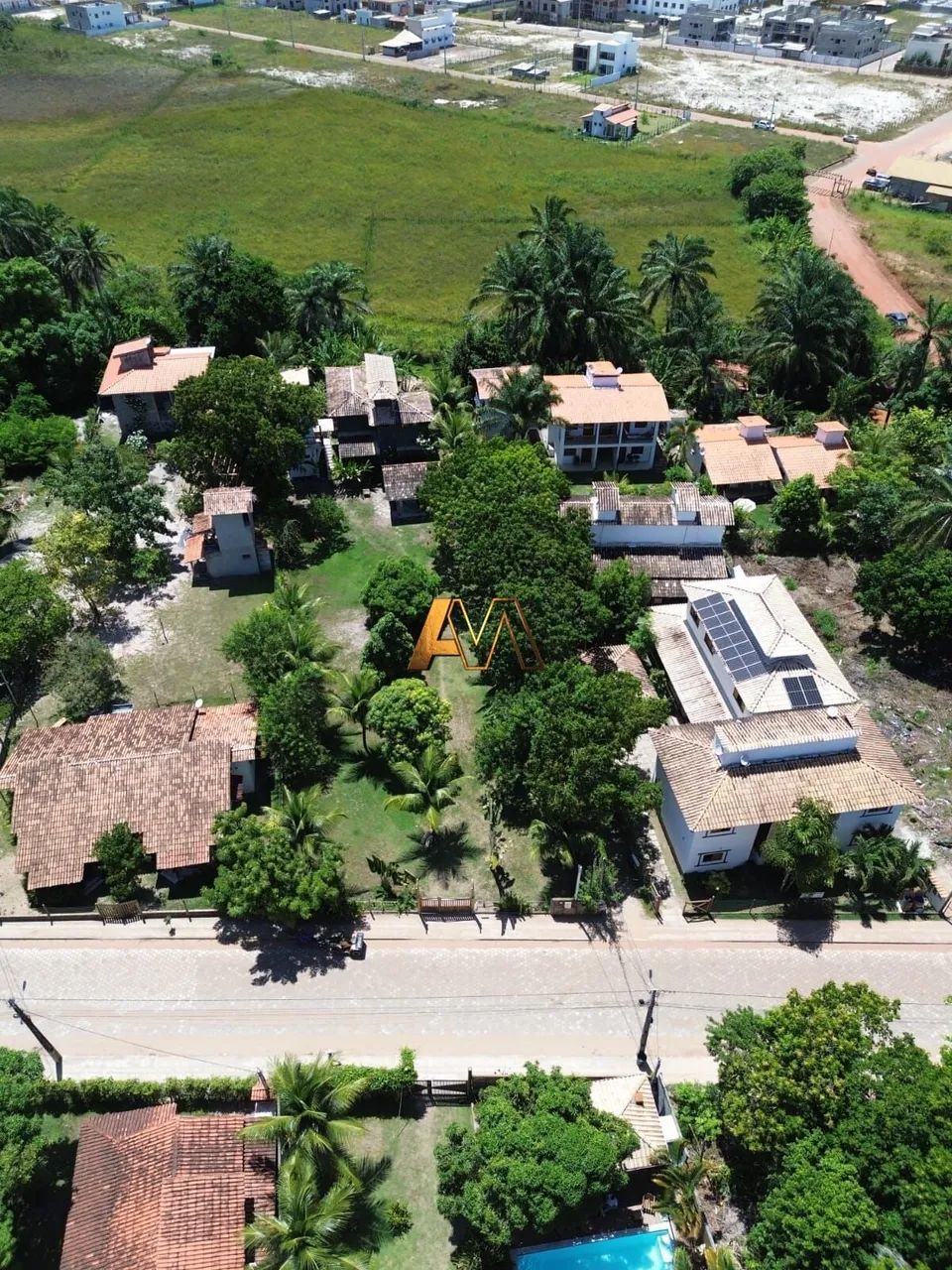 TERRENO AMPLO COM CASA 5 SUITES EM BARRA GRANDE