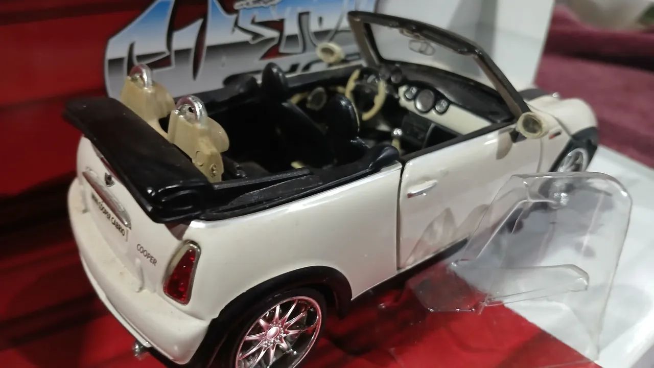 Miniatura Mini Cooper Cabrio Conversível 1:24 Maisto - Na Caixa