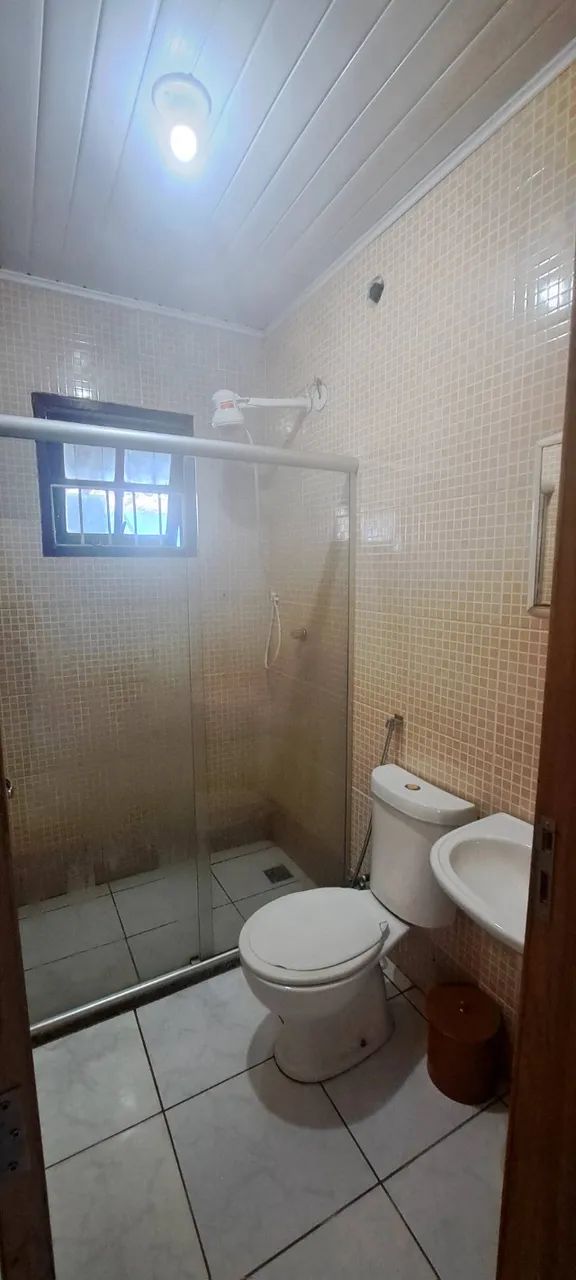 Alugo casa em Unamar- Cabo Frio para o carnaval 2 quartos (sendo 1 suíte) sala ampla - Foto 5