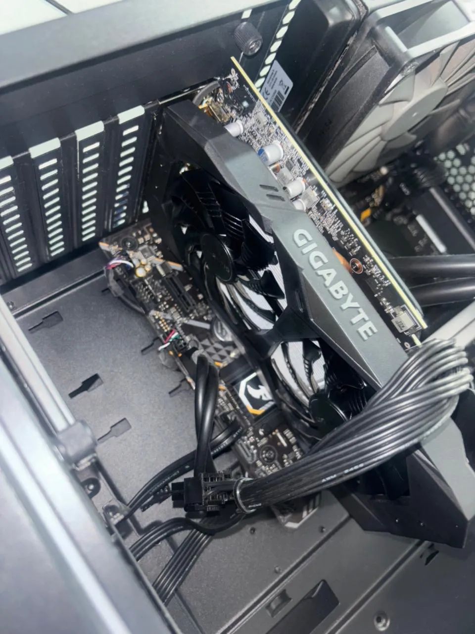 RTX 2060 6GB GIGABYTE - Foto 3