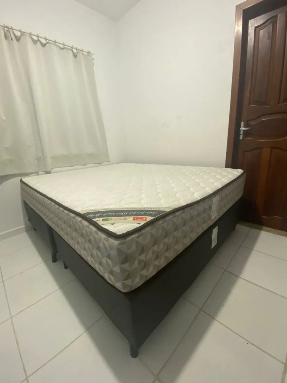 cama de casal64985856578177122