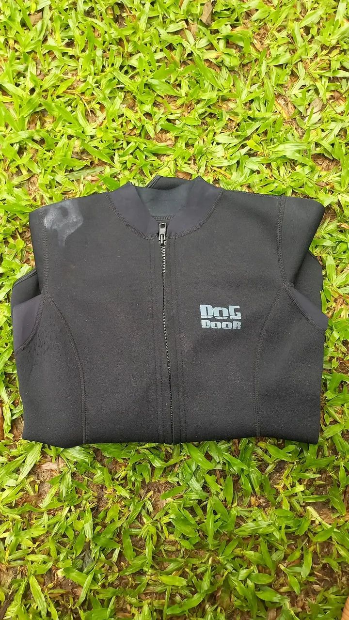 Mais de neoprene, surf e natação.  - Foto 5
