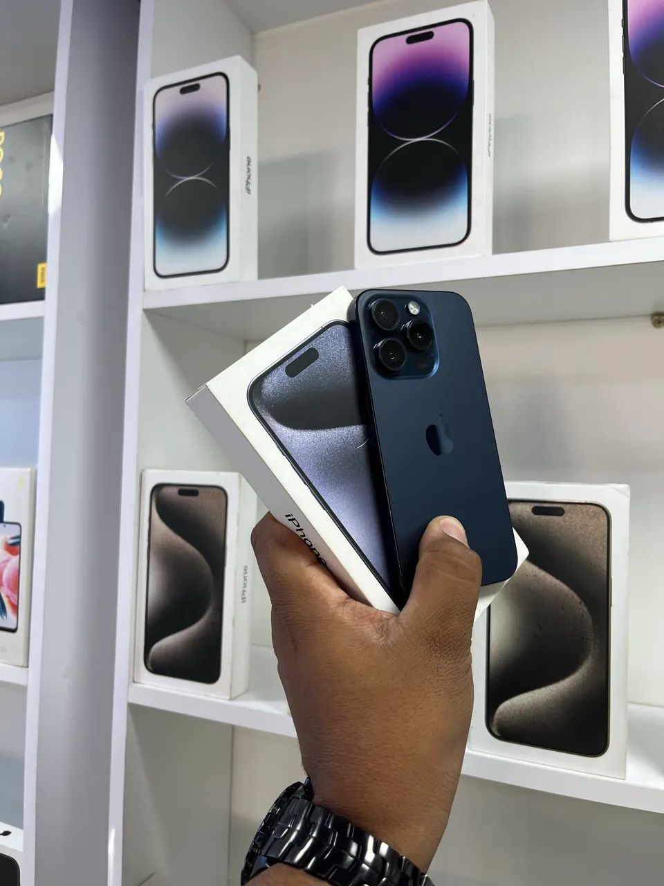 iPhone 15 PRO 128GB - Foto 3