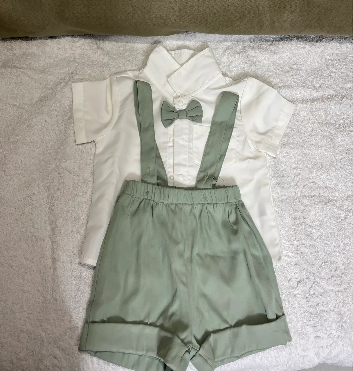 Conjunto de roupa menino tipo Suspensório 