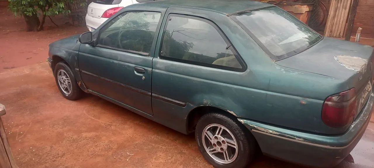 Volkswagen Logus 1.8 / CLI / CL 1996 - Foto 3