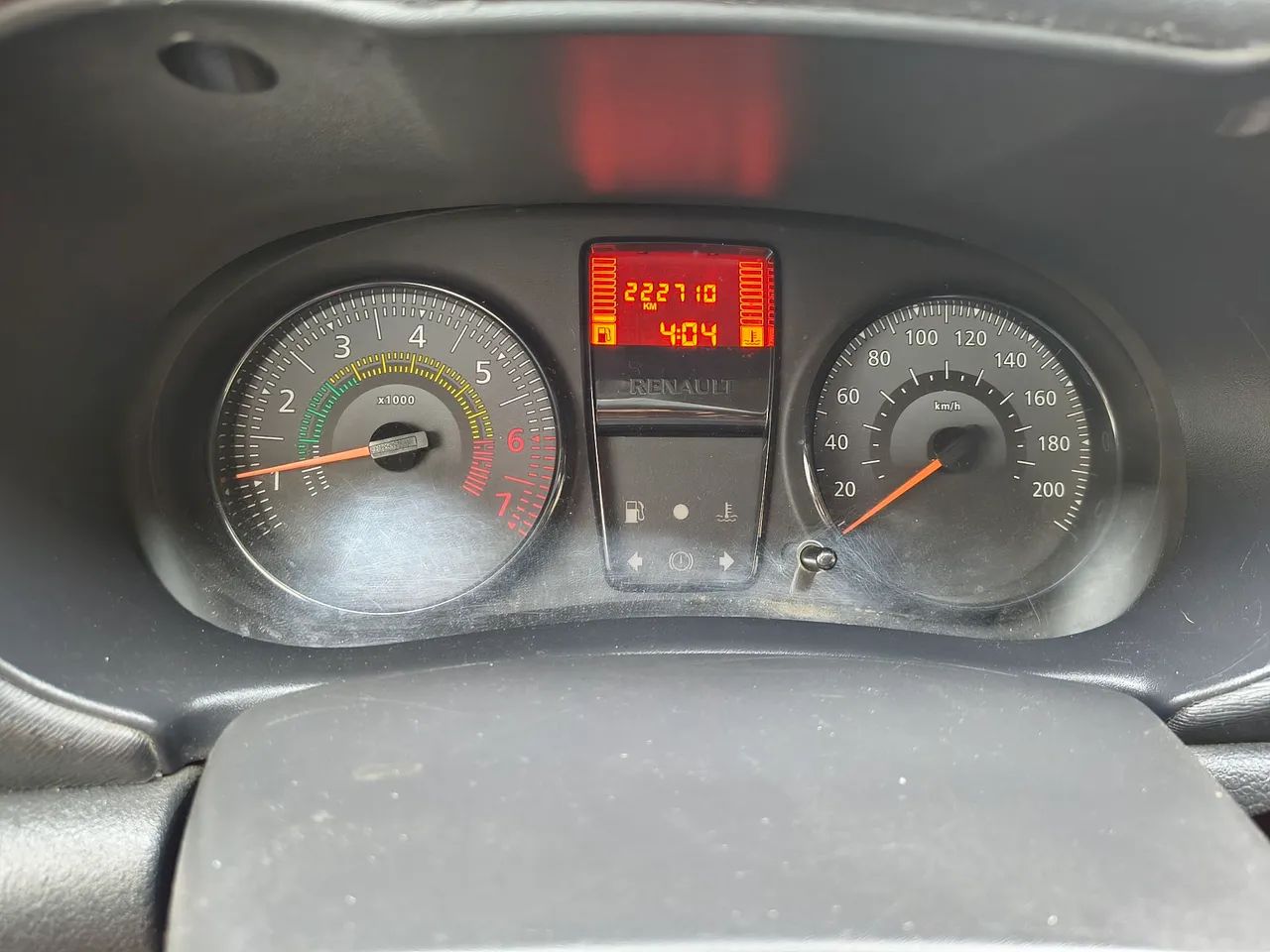 Renault Clio AUTHENTIQUE 1.0/1.0 HI-POWER 16V 3P 2014