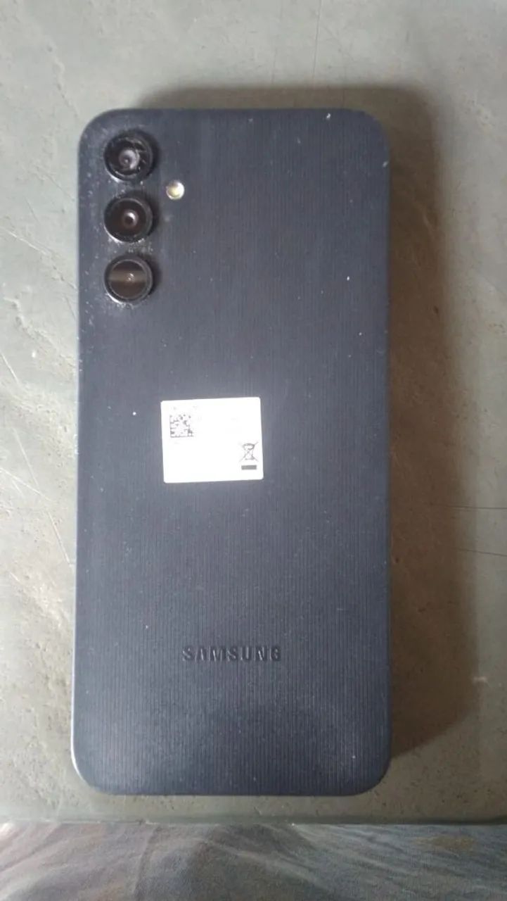 Vendo se celular A14 semi novo único defeito vidro da câmera de traz quebrada - Foto 3