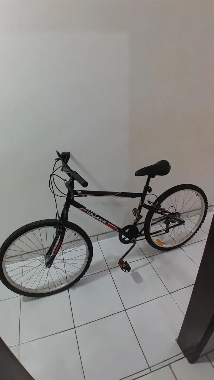 Bicicleta aro 26 com 7 marchas retrovisor e sino - Foto 5