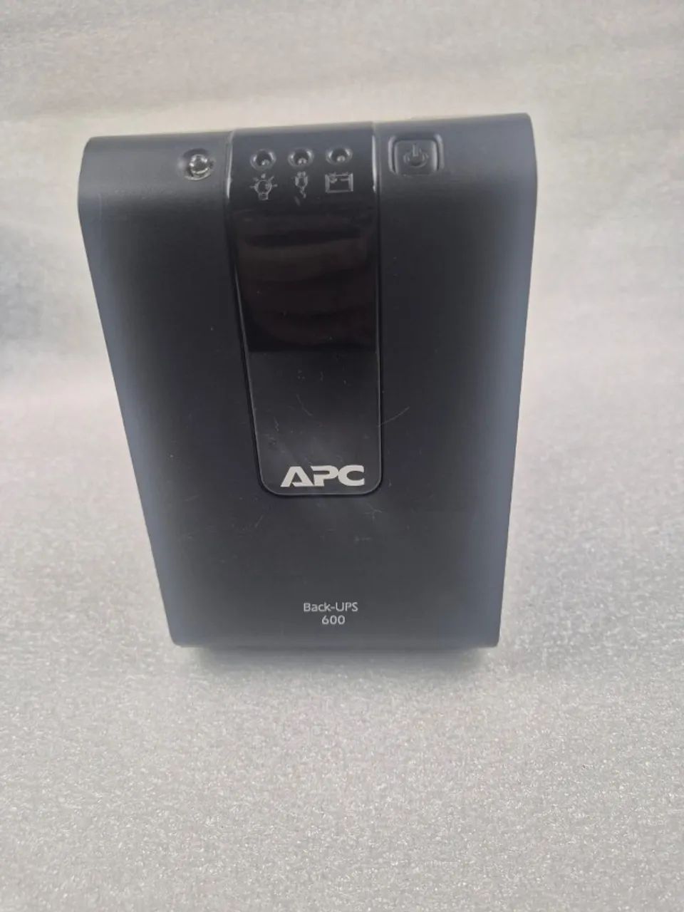 Nobreak APC Back Ups 600