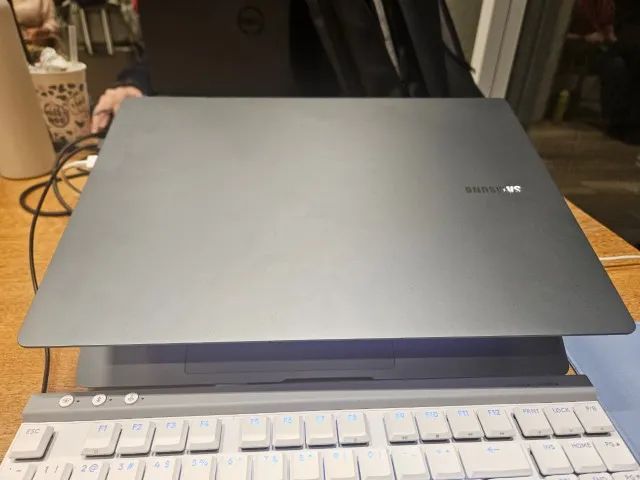 Galax book ultra 3 RTX 4050