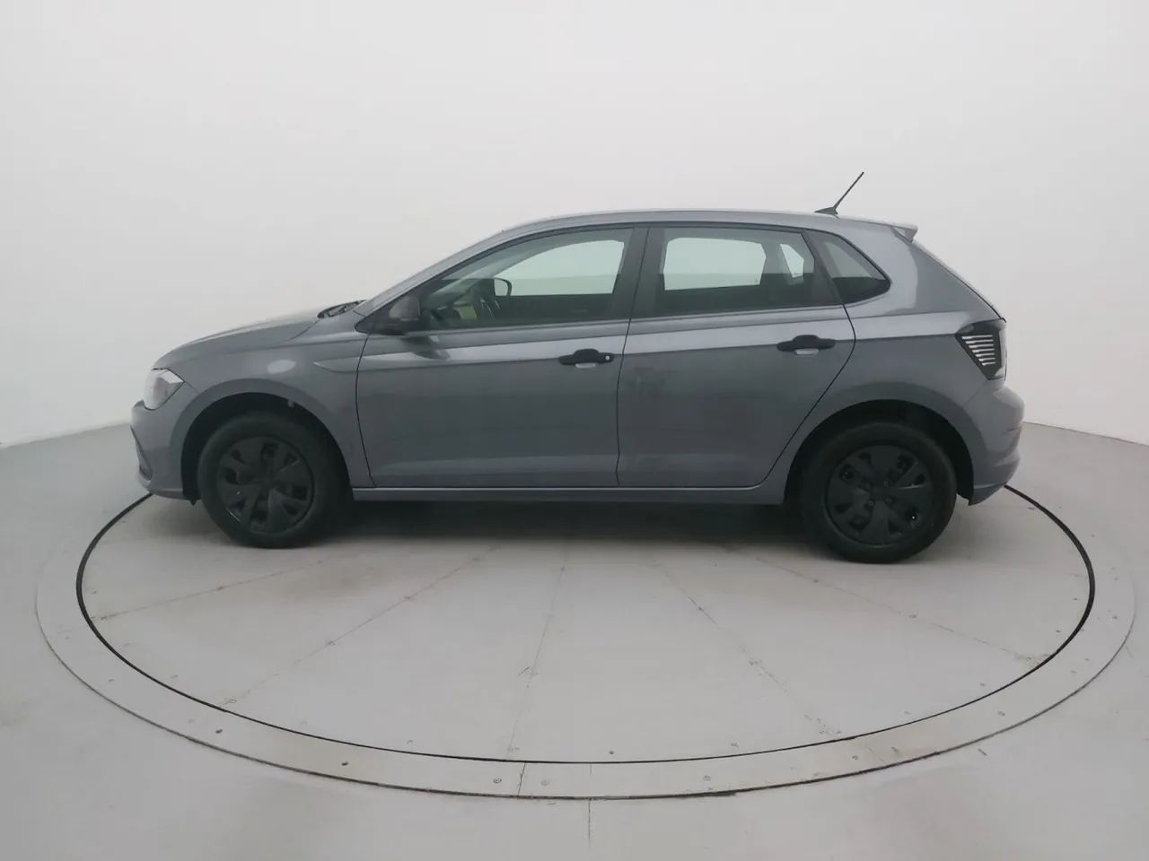 Volkswagen Polo Track 1.0 Flex 12V 5p, foto 2 de 18