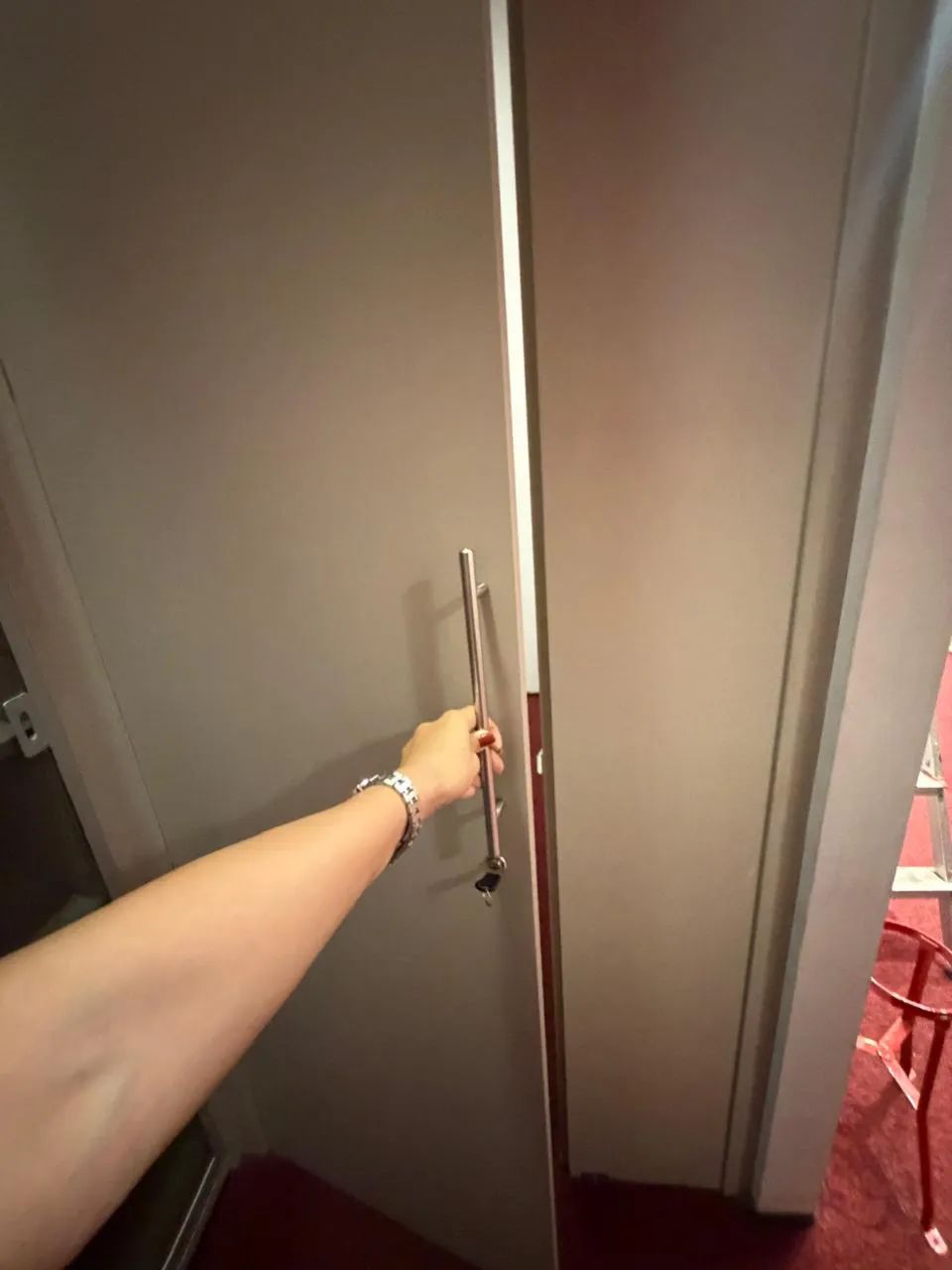 Porta de mdf com fechadura e maçaneta 