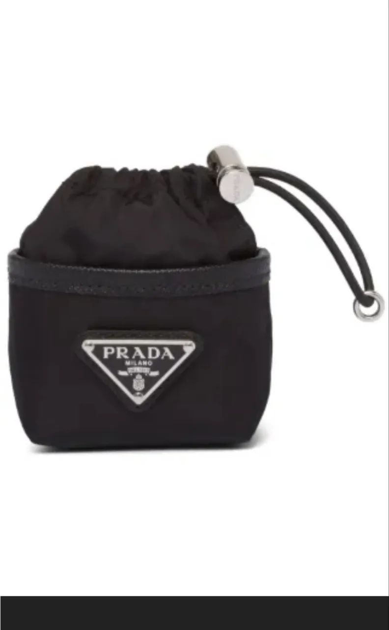 Estojo de AirPods original da Prada