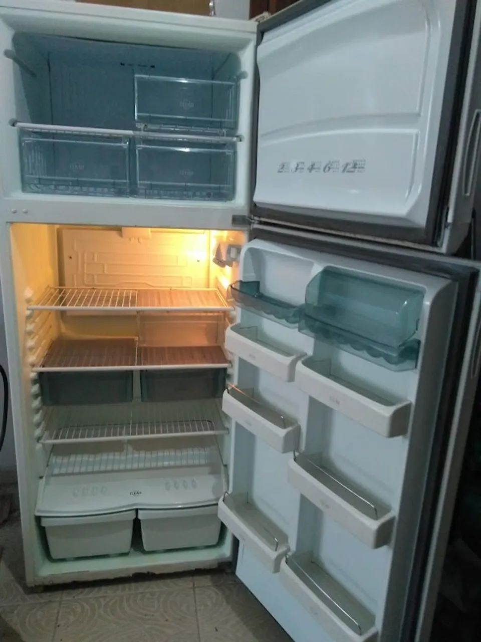 Geladeira Brastemp dúplex frost free modelo antigo 320 litros - Foto 5