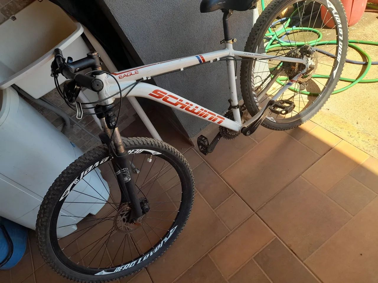 VENDO OU TROCO BIKE ARO 29 - Foto 2