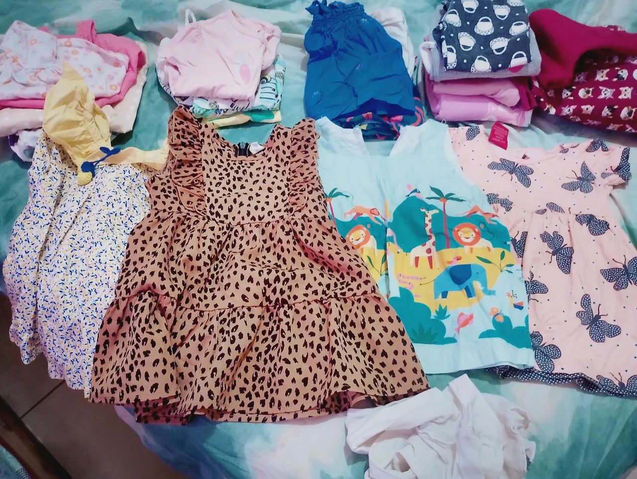 Lote de vestidos 1 ano - Foto 2