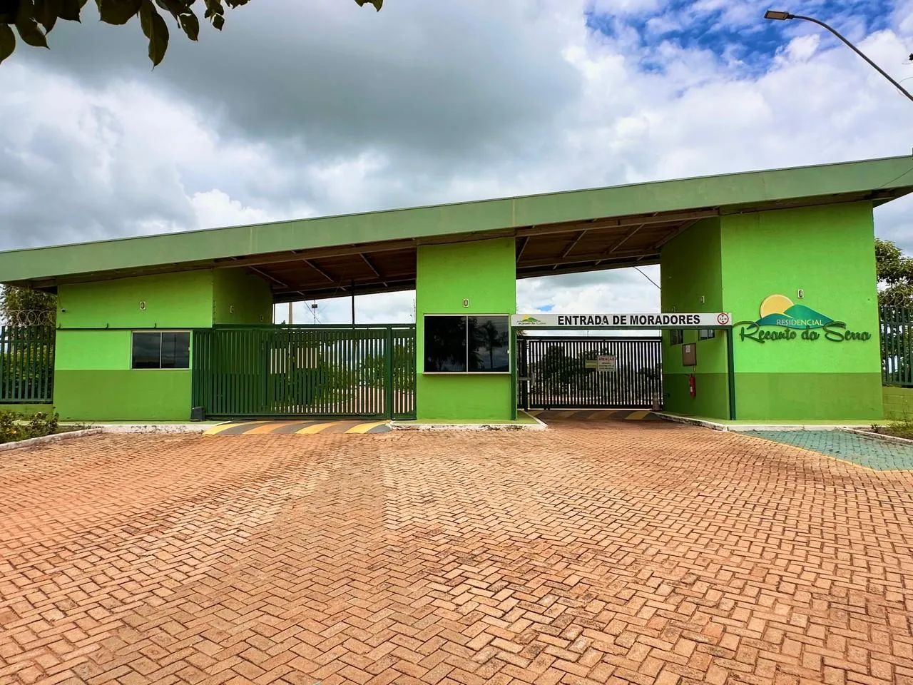 CHÁCARA DE 2.342 M² EM CONDOMÍNIO - GUAPÓ - Foto 2