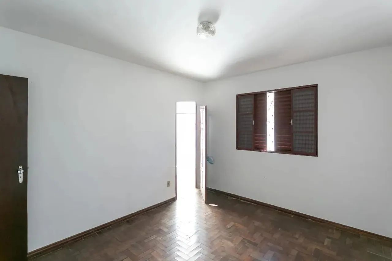 Casa à Venda - Lagoinha, 8 Quartos, 180 m2 - Foto 5