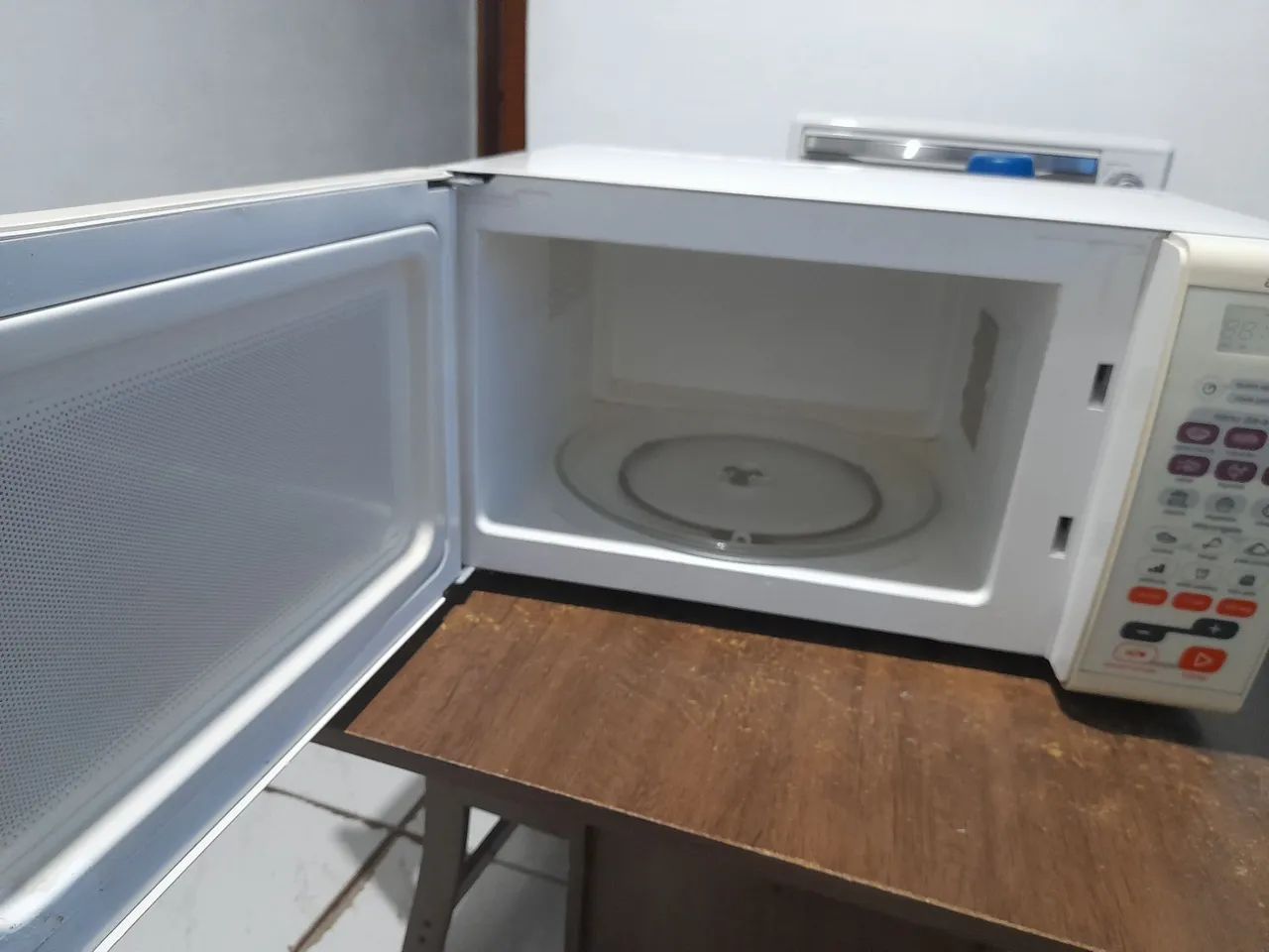 Microondas (Brastemp ative).30 litros  - Foto 2
