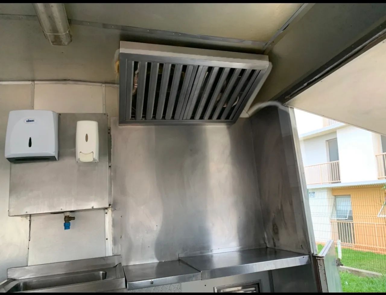 Food Trailer em Inox Completo - Pronto para Trabalhar - Foto 3