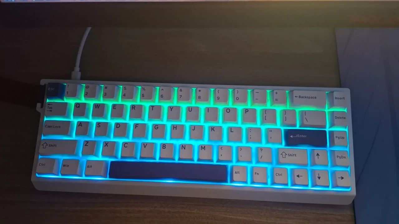 Teclado Magnético 68% - Foto 2