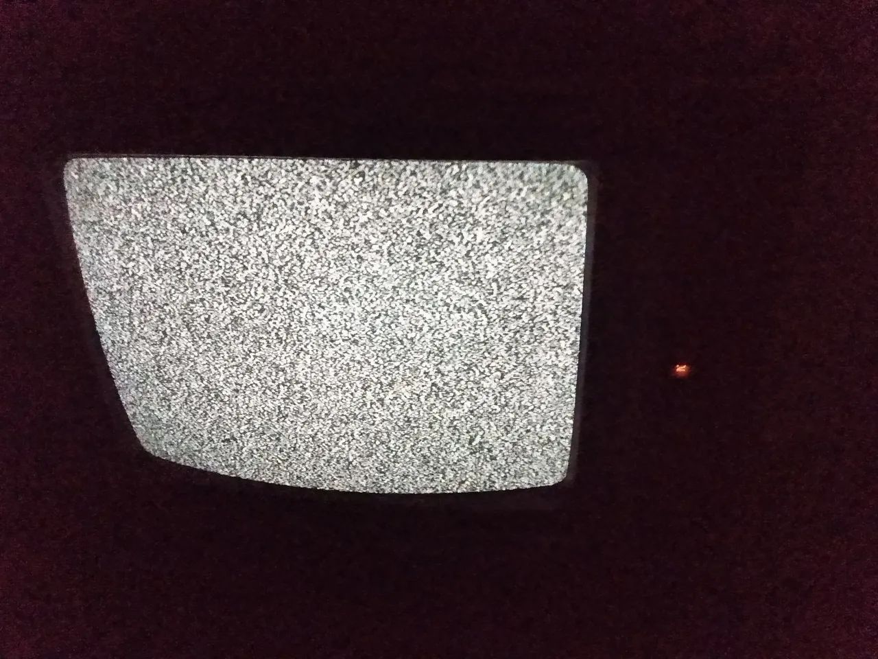Televisão antiga de madeira (Funcionando) com controle  - Foto 5