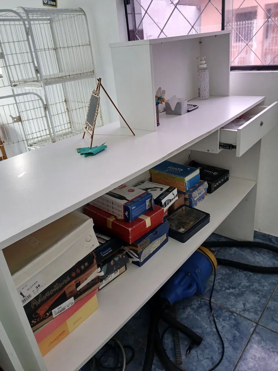 Balcão em MDF branco incluo gaveta  - Foto 3