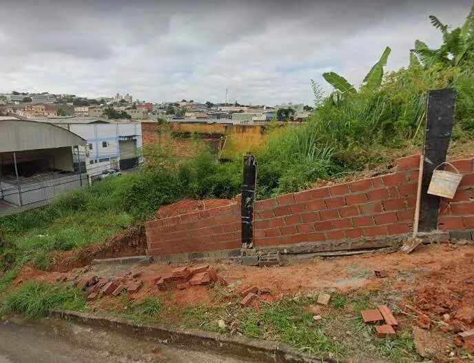 Lote com 1.000 m² no bairro São Francisco. - Foto 3