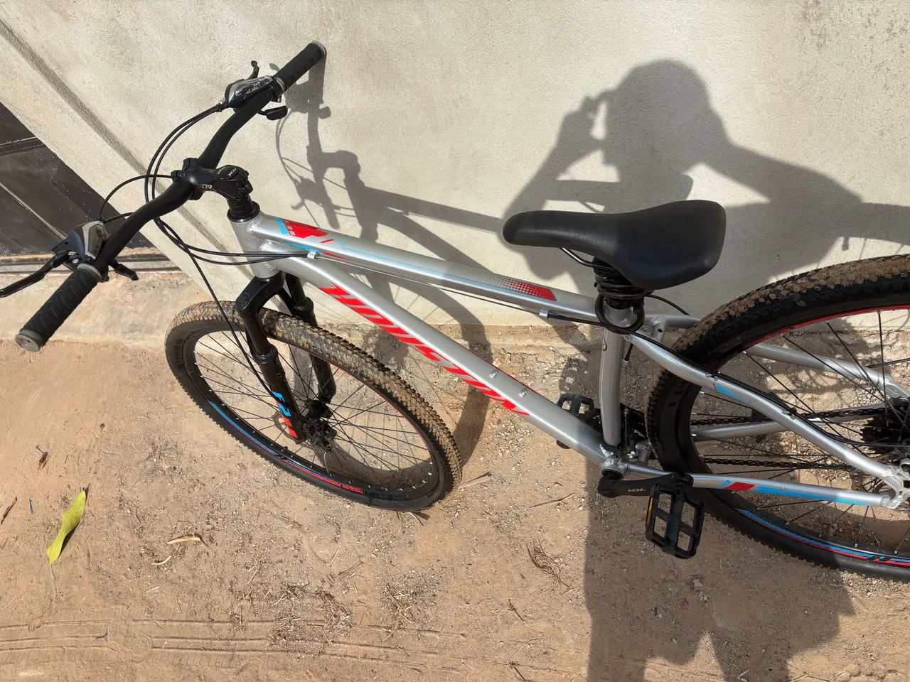 Vende - se bicicleta aro 29 - Foto 4